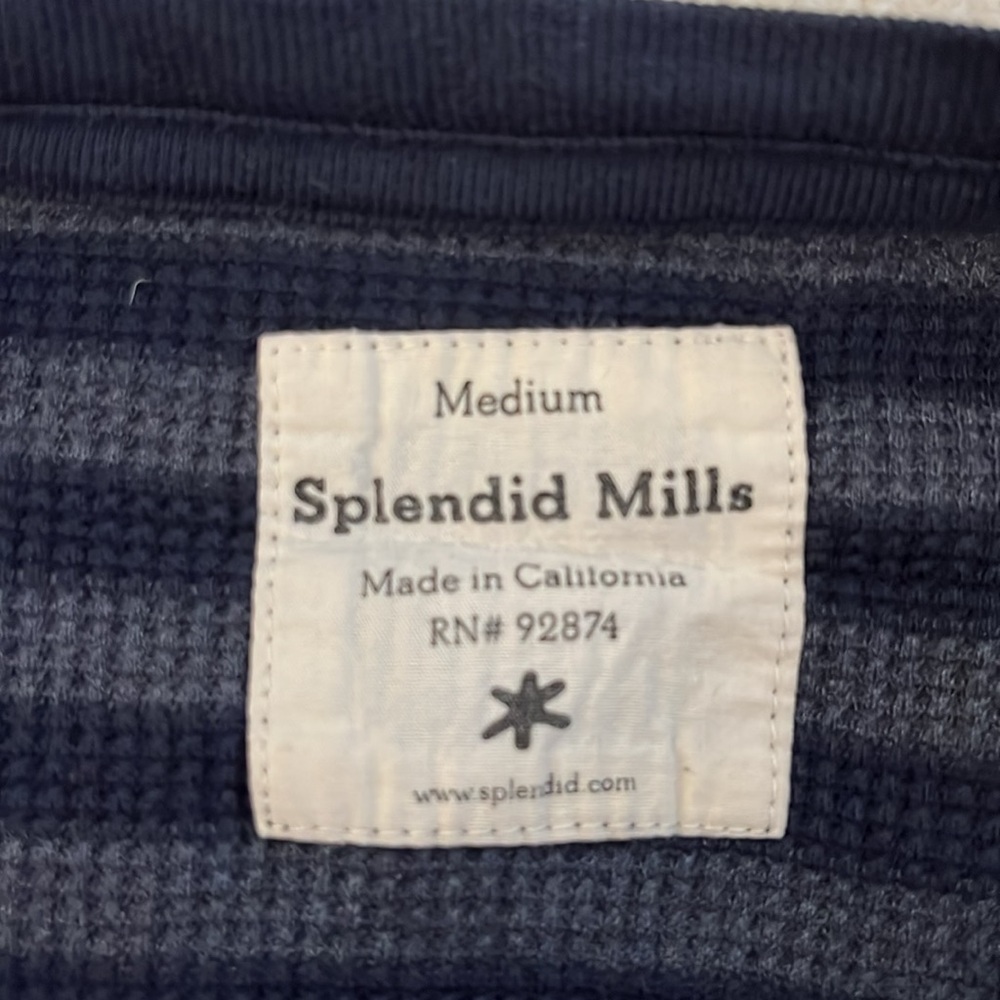 Splendid thermal navy stripe long sleeve. 3 button crew neck size medium - Picture 3 of 3